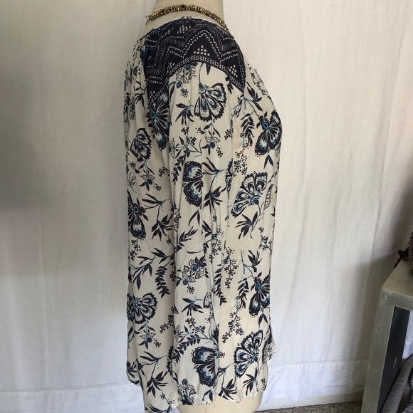 Beachlunchlounge lightweight floral long sleeve size S runs large - Picture 3 of 7